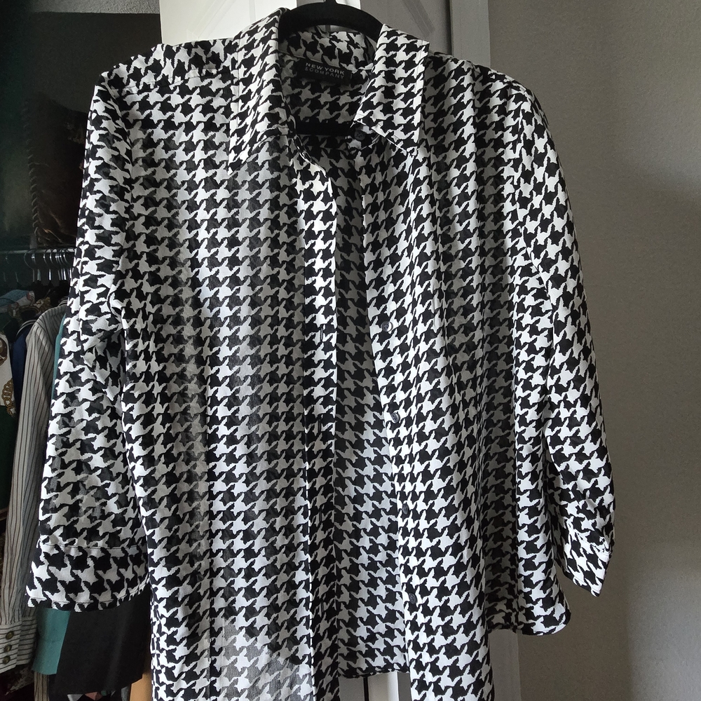 New York & Company Black and White Houndstooth Shirt